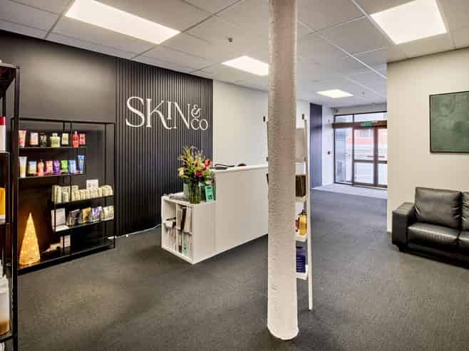 Split-risk commercial investment