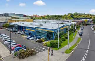 Mixed Use Central Showroom / Warehouse