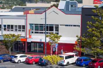 Porirua Commercial - Must be Sold!