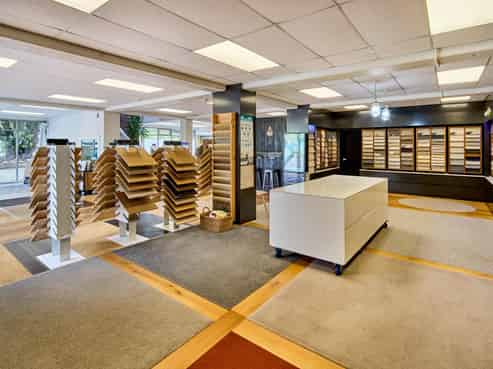 Pole position on Kenepuru - Vacant