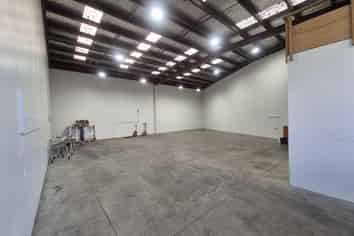 AUCTION - Quality Kenepuru Industrial