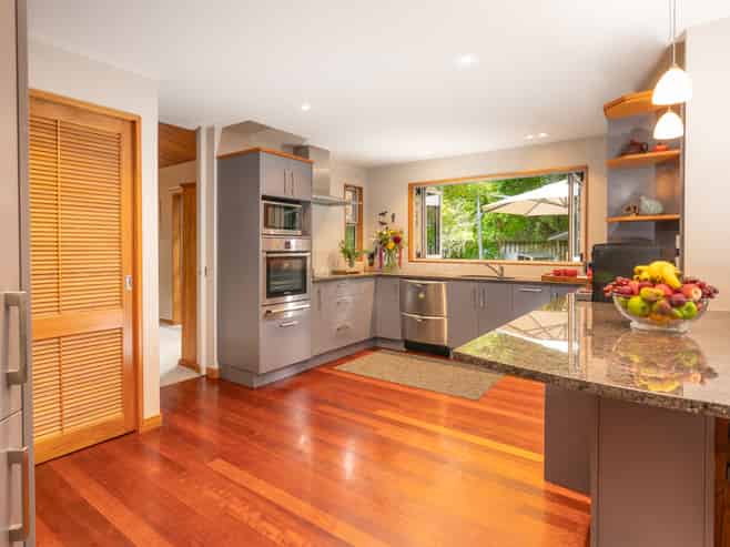 54 Kohekohe Road, Waikanae