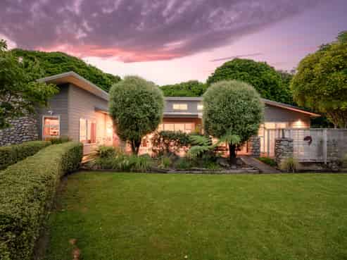 54 Kohekohe Road, Waikanae