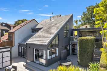 24B Nihill Crescent, Mission Bay