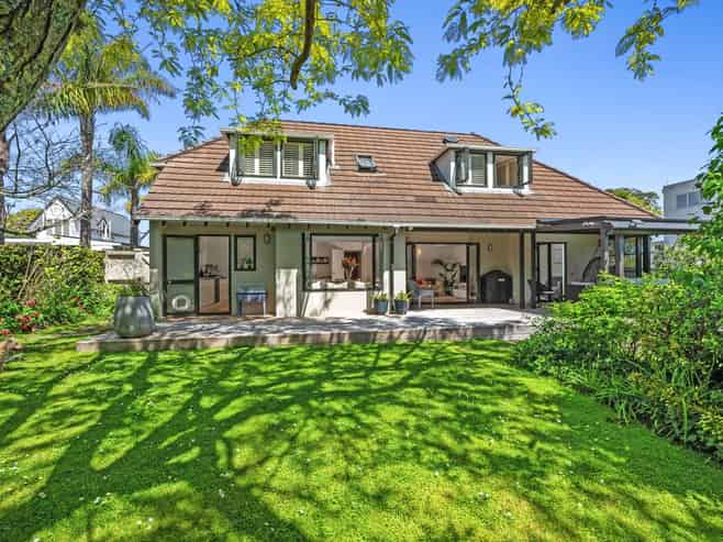 90A Ngataringa Road, Devonport