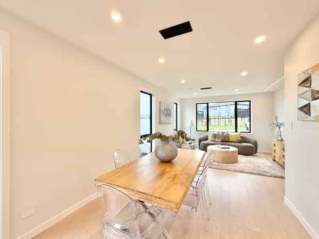 8 Lucent Lane, Milldale