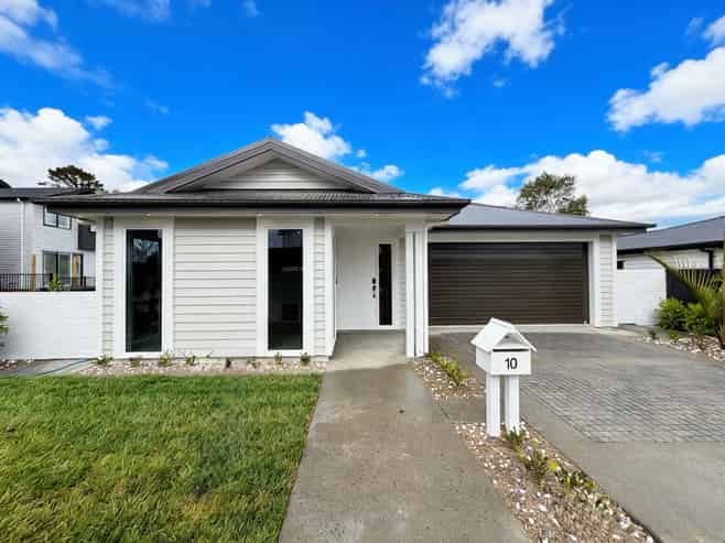 10 Lucent Lane, Milldale