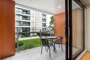 104/10 Lion Place, Epsom