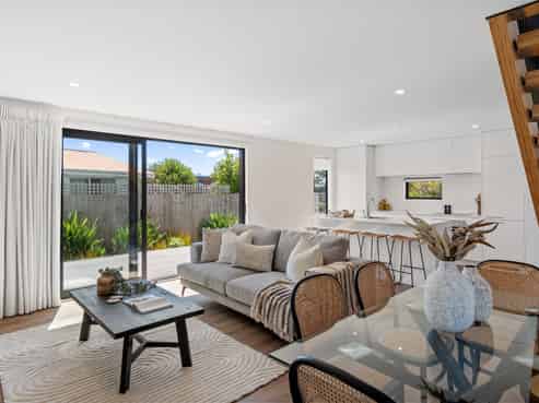 1/45 Division Street, Riccarton