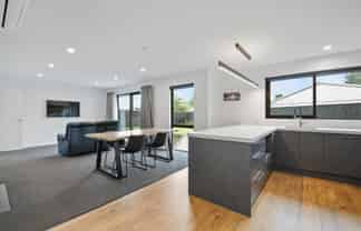 17 Laxton Lane, Renwick