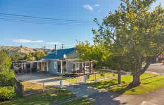 2 Lewis Street, Redwoodtown