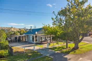2 Lewis Street, Redwoodtown