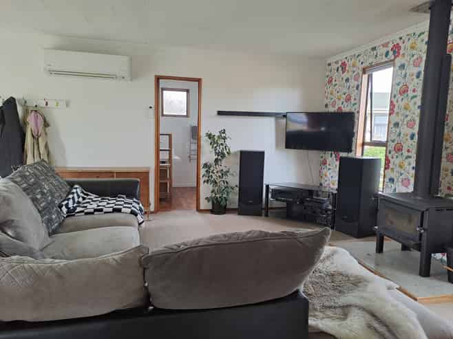 12 Waldron Place, Clyde