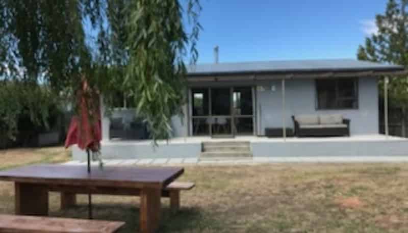 12 Waldron Place, Clyde