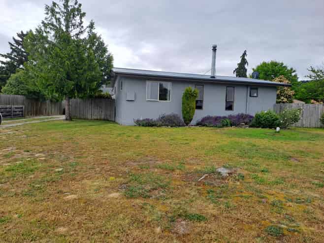 12 Waldron Place, Clyde