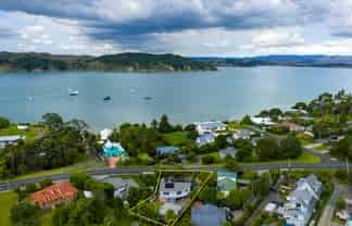 49A Government Road, Raglan