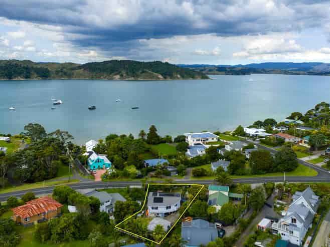 49A Government Road, Raglan