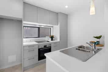 36B McRae Road, Mount Wellington