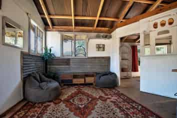 659 Backriver Road, Peria