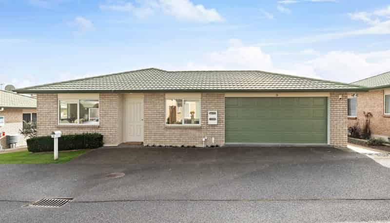 16/8 Village Place, Tuakau