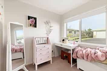 16/8 Village Place, Tuakau