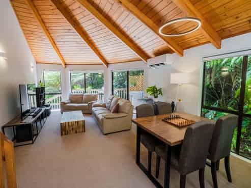 107 Wirihana Road, Titirangi