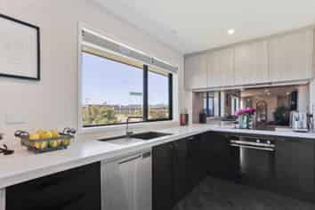 18 Antill Street, Woodend