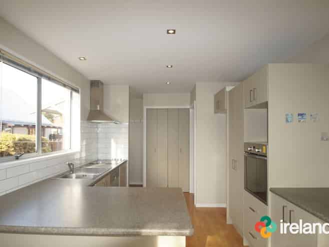 6/12 Keoghs Lane, Saint Albans