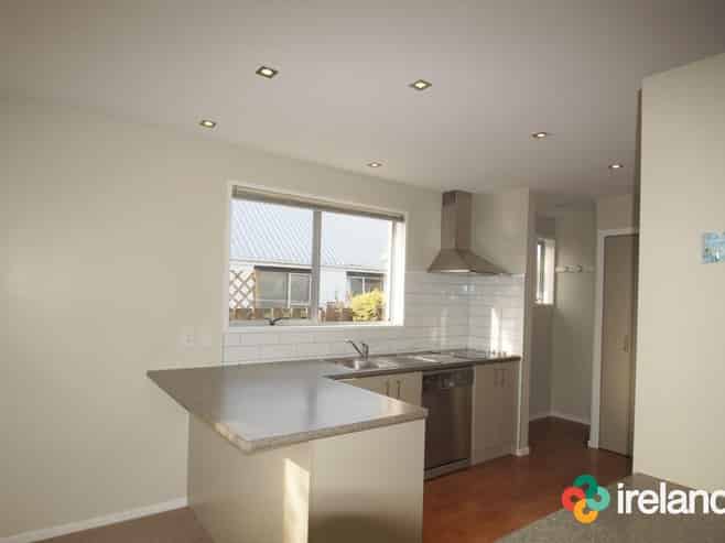 6/12 Keoghs Lane, Saint Albans