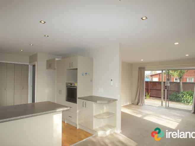 6/12 Keoghs Lane, Saint Albans