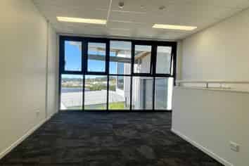 LAST AVAILABLE SILVERDALE INDUSTRIAL UNIT 
