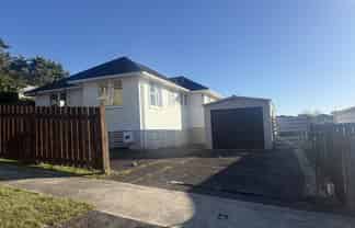 4 Mackelvey Place, Tawa