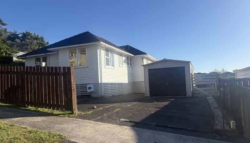 4 Mackelvey Place, Tawa