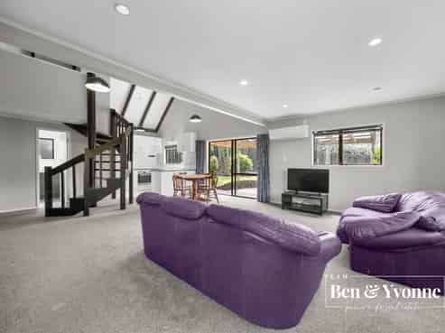 11 Portage Road, Mount Wellington