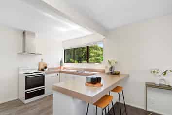 66 Miromiro Road, Normandale