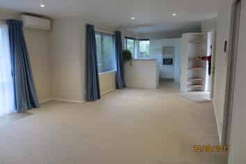 9 Pepper Tree Way, The Wood