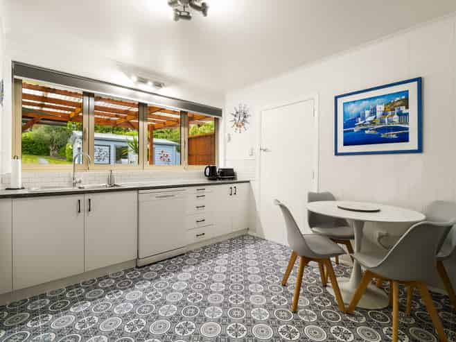 27 Flower Street, Fairfield