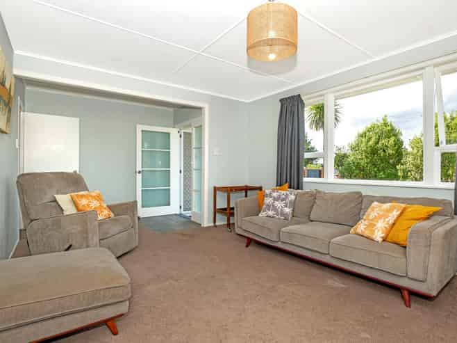 20 Leon Street, Riverdale