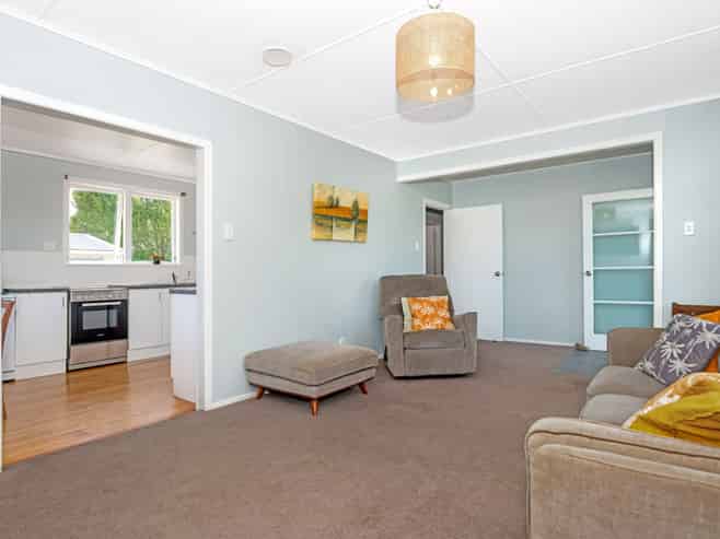 20 Leon Street, Riverdale