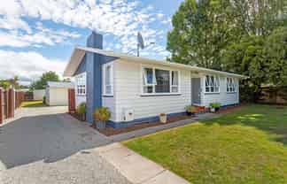 20 Leon Street, Riverdale