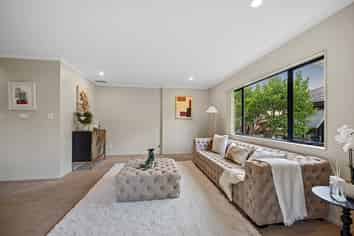 16 Crimson Park, Oteha