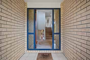 16 Crimson Park, Oteha