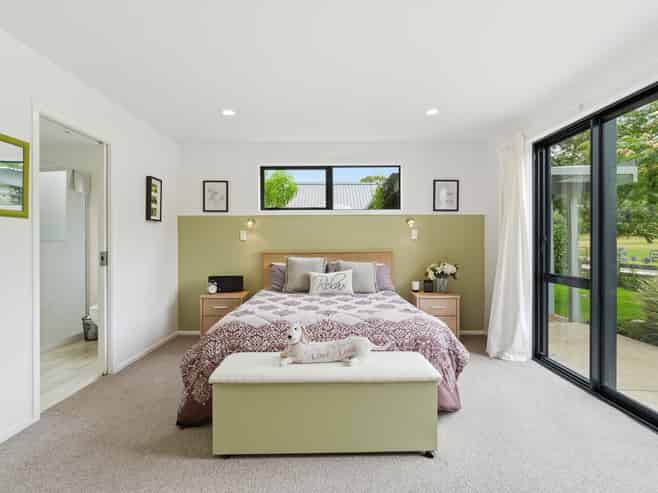 1 Sandcroft Drive, Westmere