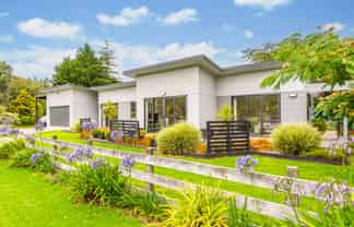 1 Sandcroft Drive, Westmere