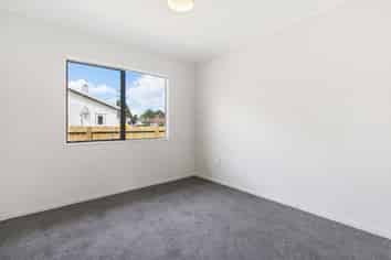 2/58 Avenue Road, Otahuhu