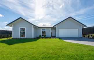 3 Saddleback Drive, Richmond Heights