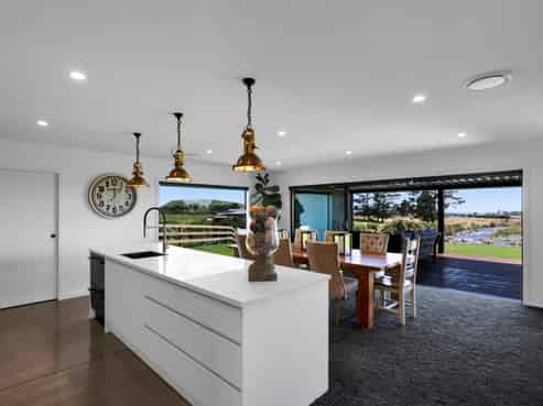 90 Peters Road, Egmont Village