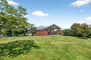 31 Solway Crescent, Solway