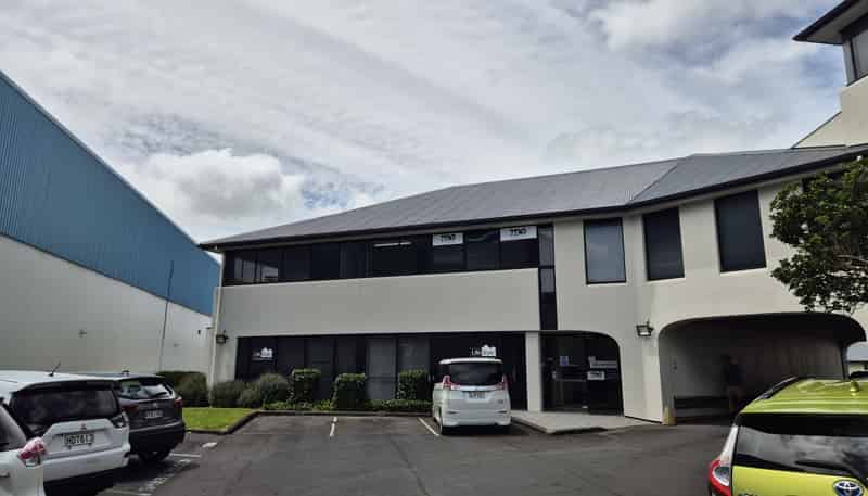 9/295 Lincoln Road, Henderson