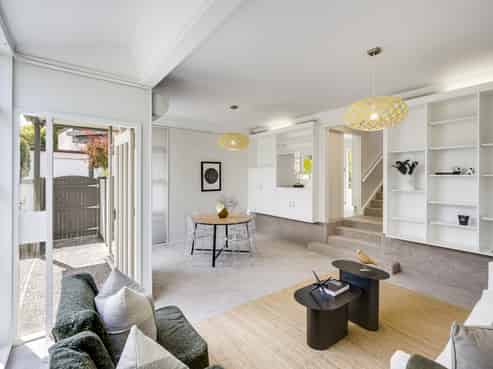 2/14 Greenwood Road, Havelock North